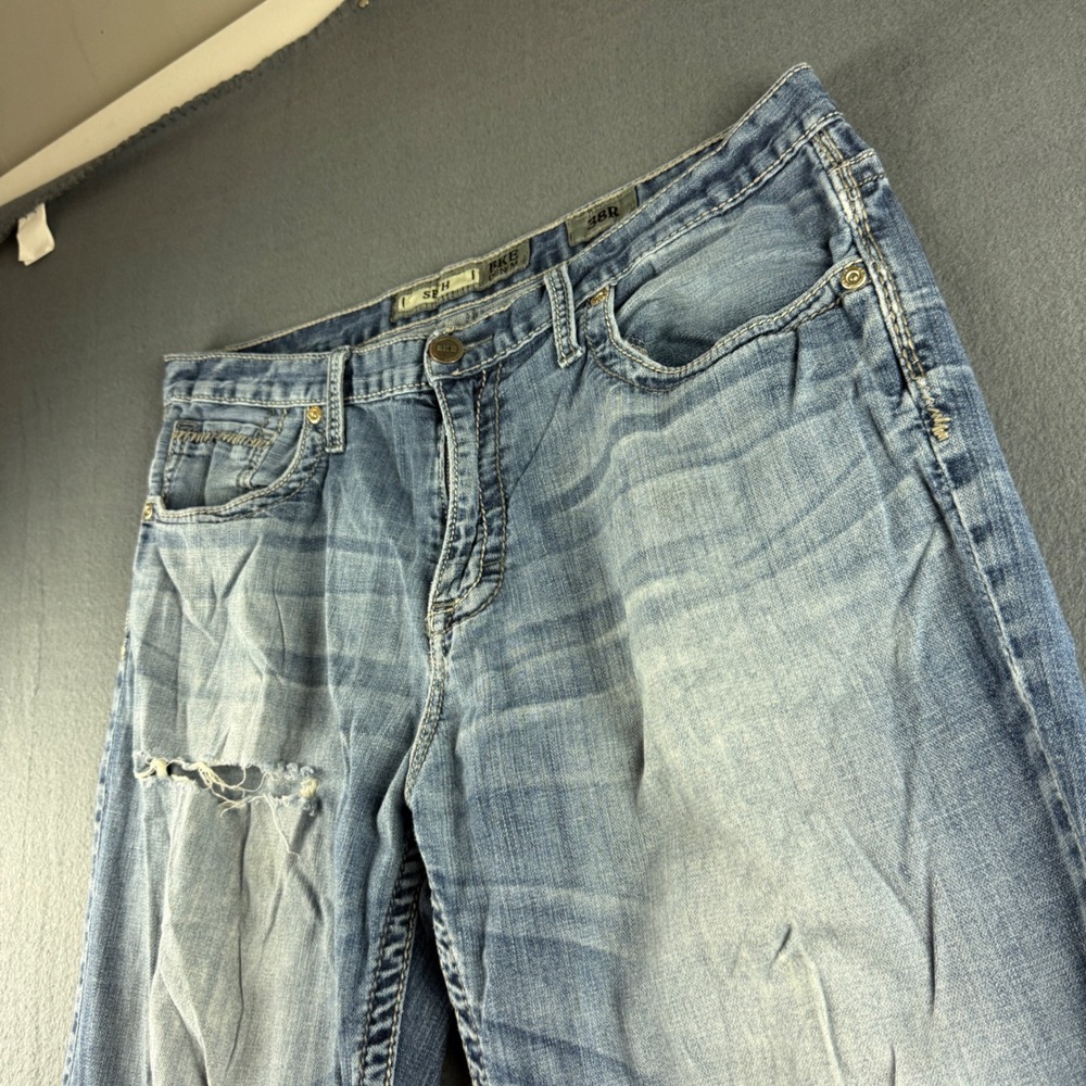 BKE Jeans Men's 38x32 Blue Seth Straight Leg Relaxed Whiskered Faded Distressed